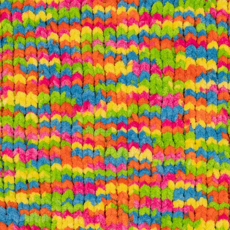 Cover Story™ Favorite Blanket Yarn 300g Color Code 223AC Color Name Frizzle (Master Carton 30 units / Inner pack 1 unit) Minimum Order Qty: 1 unit (order in increments of 1) *Ask about our Master Carton Volume Pricing* Perfect project yarn for fast holiday gifting! - Image 3
